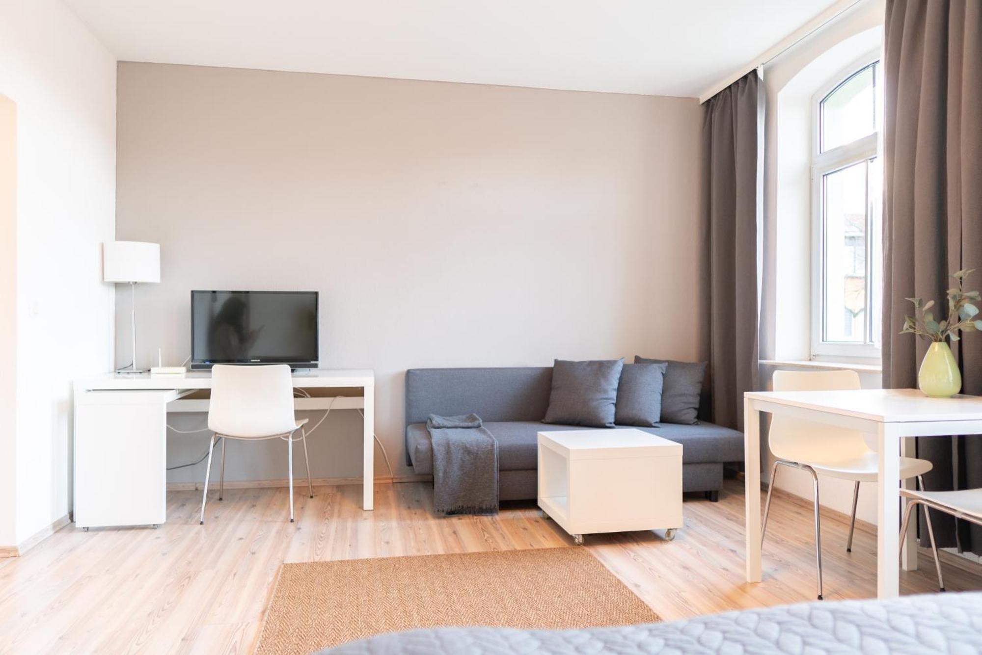 Apartment Hotel Lindeneck Erfurt Bagian luar foto